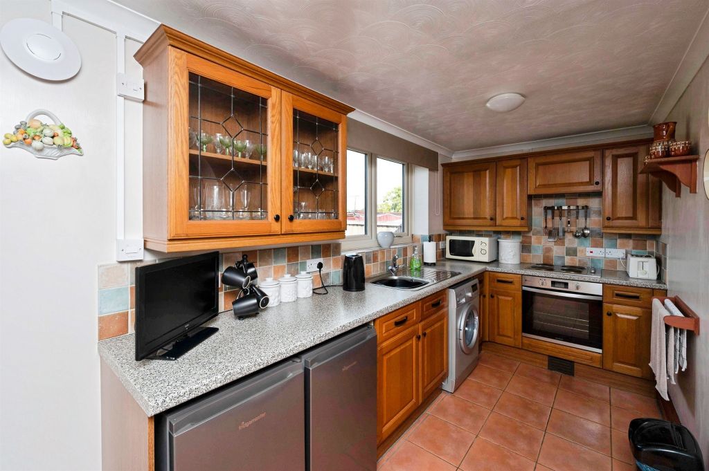 Property photo 2 of 18