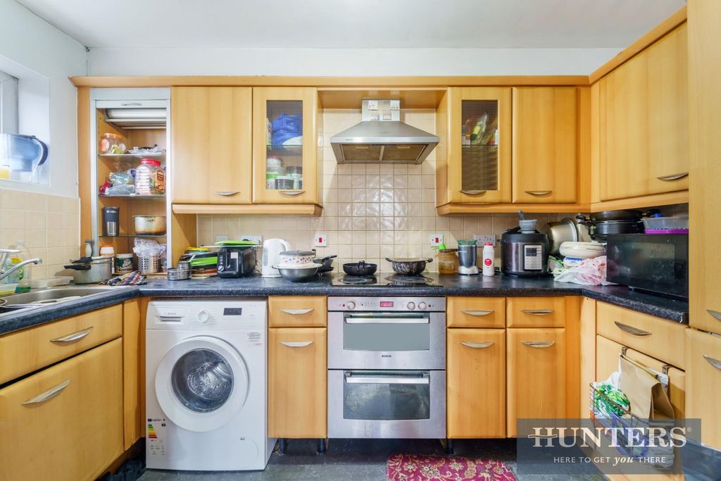 Property photo 3 of 4 Dominion Close, (1).Jpg