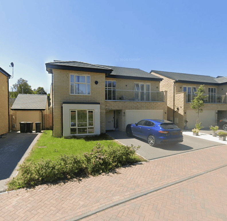 Property photo 1 of 33