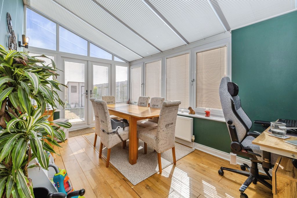 Property photo 3 of 15 Dining Room/Study