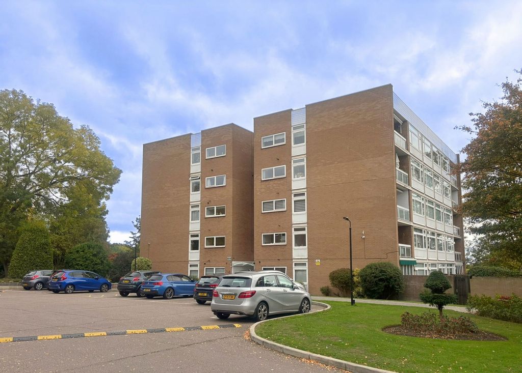 Property photo 2 of 16