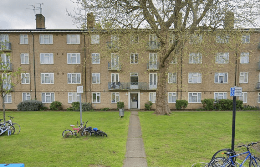 Property photo 1 of 8 Two Double Bedroom First Floor Flat In Pinner