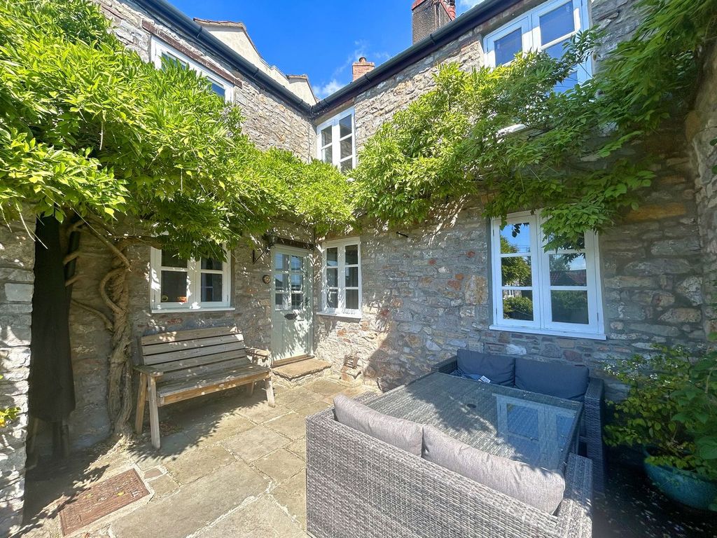Property photo 1 of 23