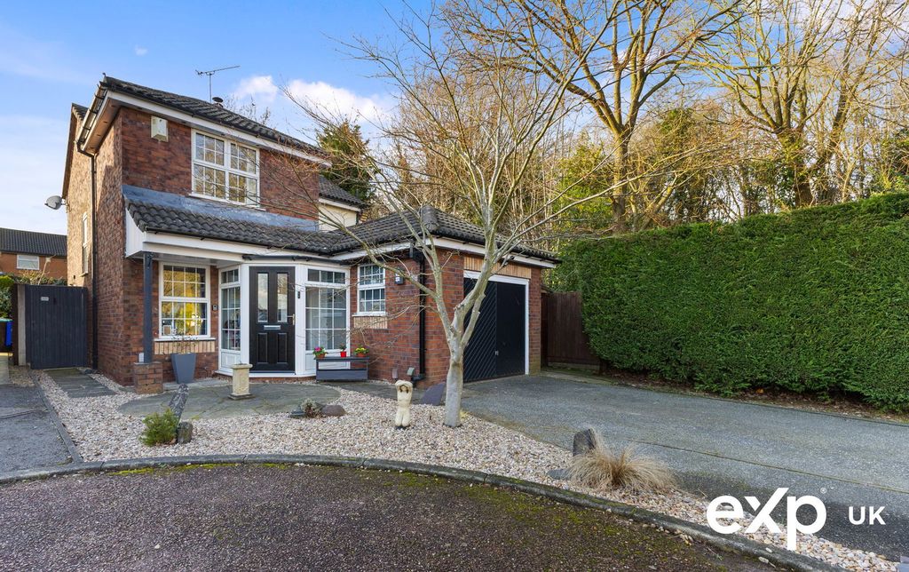 Property photo 1 of 33