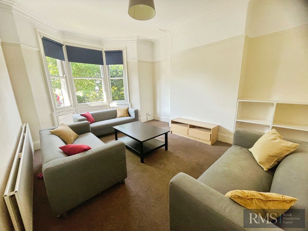 Property photo 1 of 10 Photo 10
