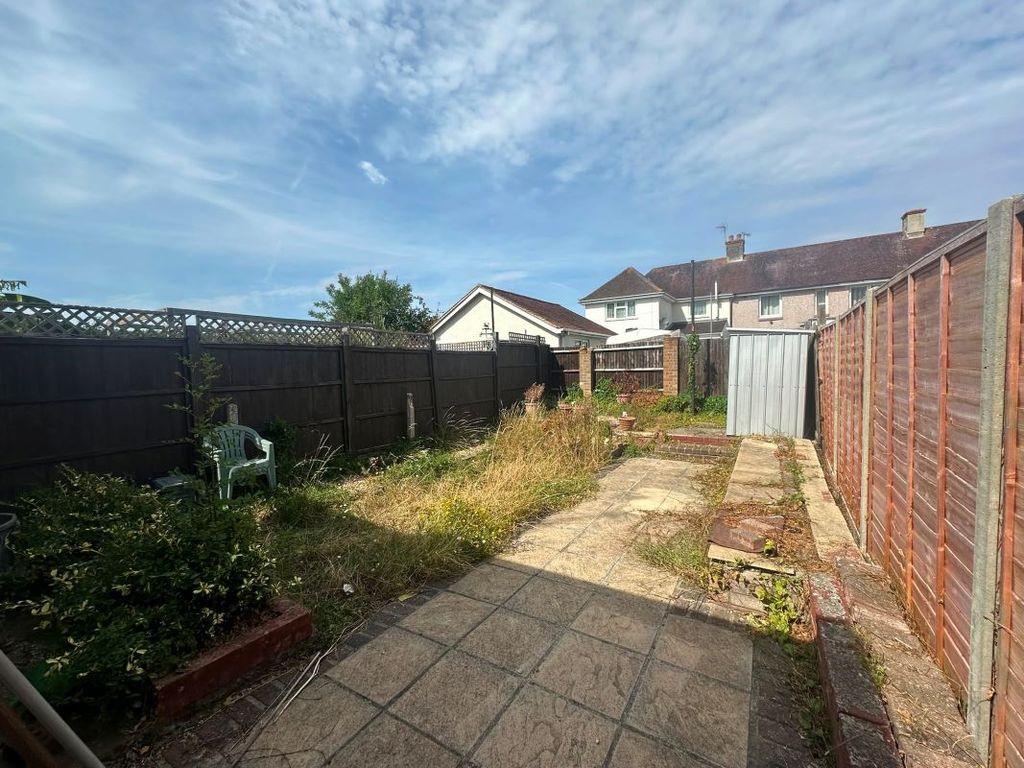 Property photo 2 of 11