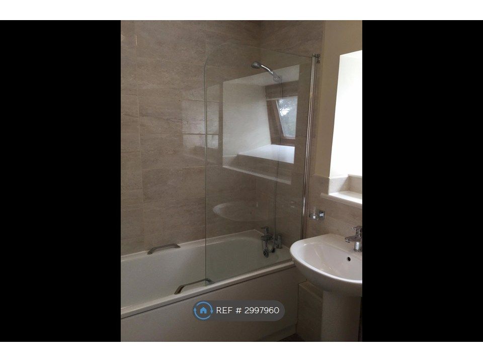 Property photo 3 of 12 Bathroom