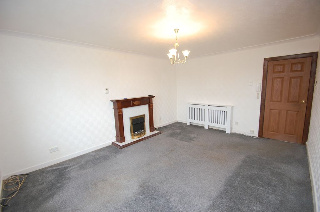 Property photo 3 of 15 4795493