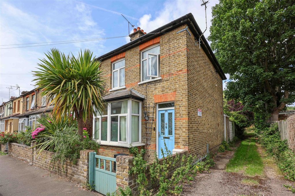Property photo 1 of 31