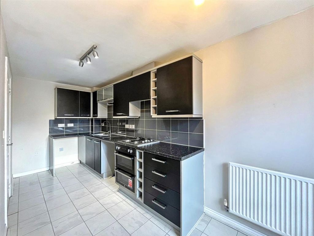 Property photo 2 of 16 819Cfa7053Da4Cff8cc7785615Add491.Jpg