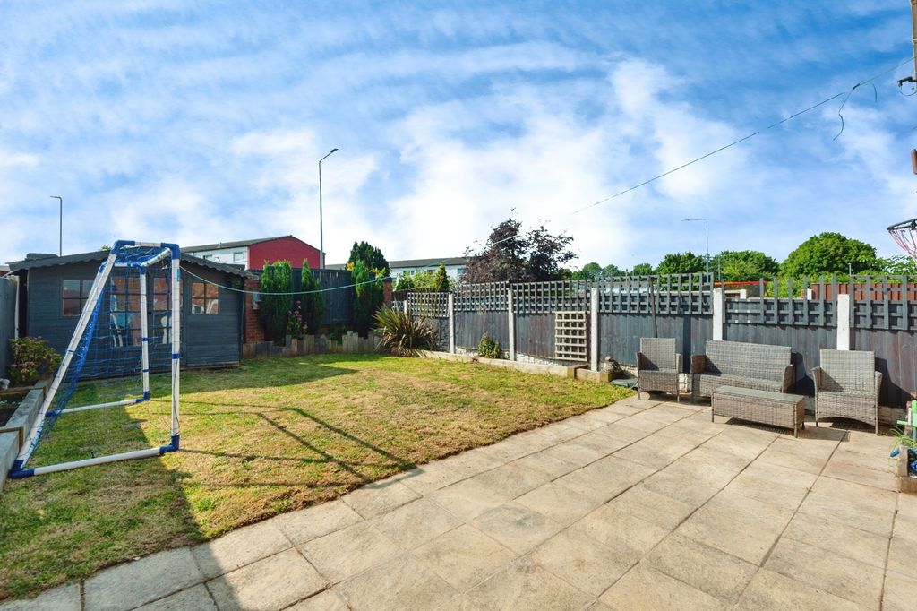 Property photo 3 of 17 Photo