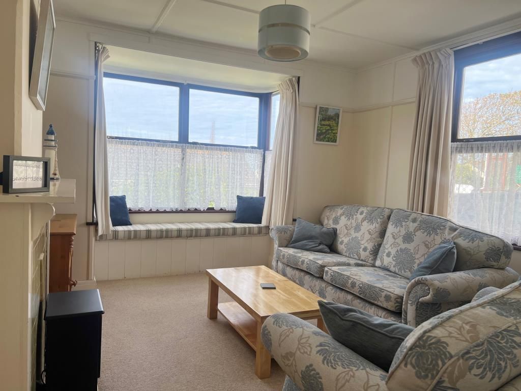 Property photo 3 of 9 Living Room