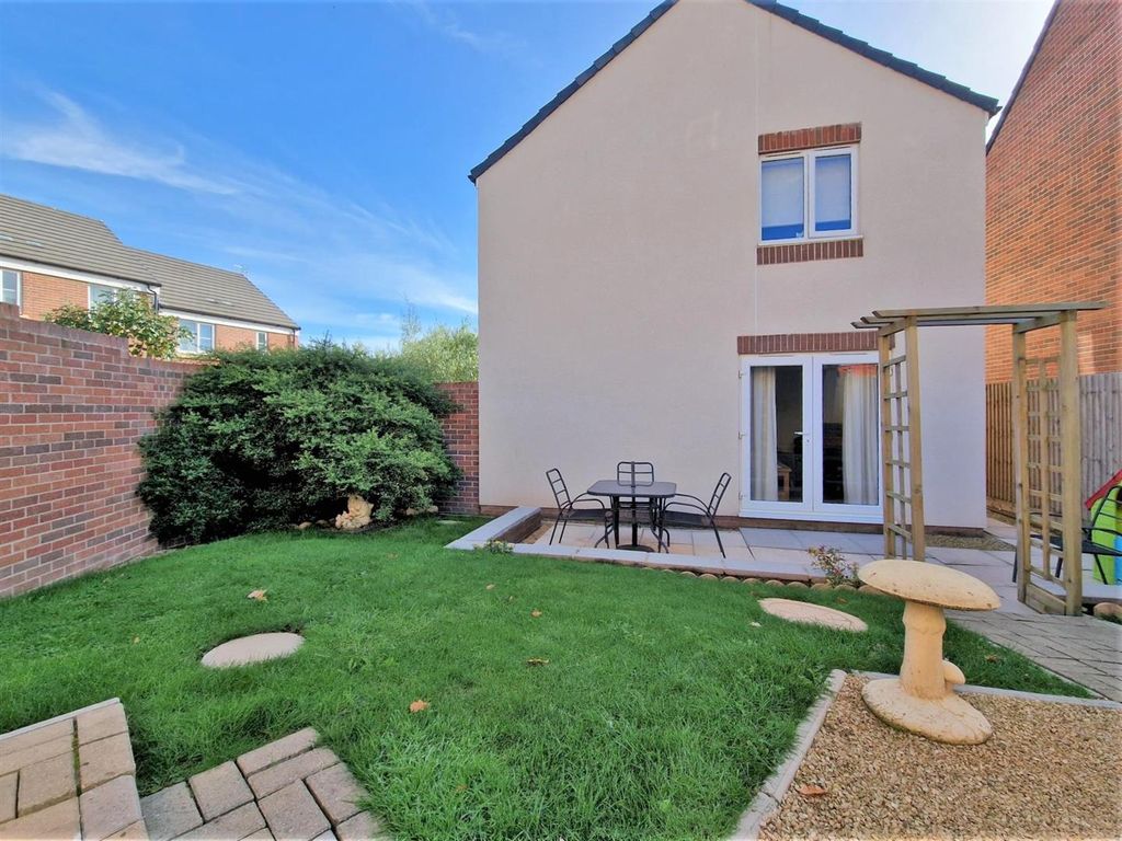 Property photo 2 of 16