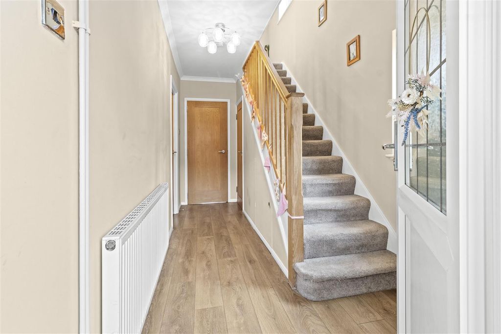 Property photo 3 of 45 Entrance Hall.Jpg