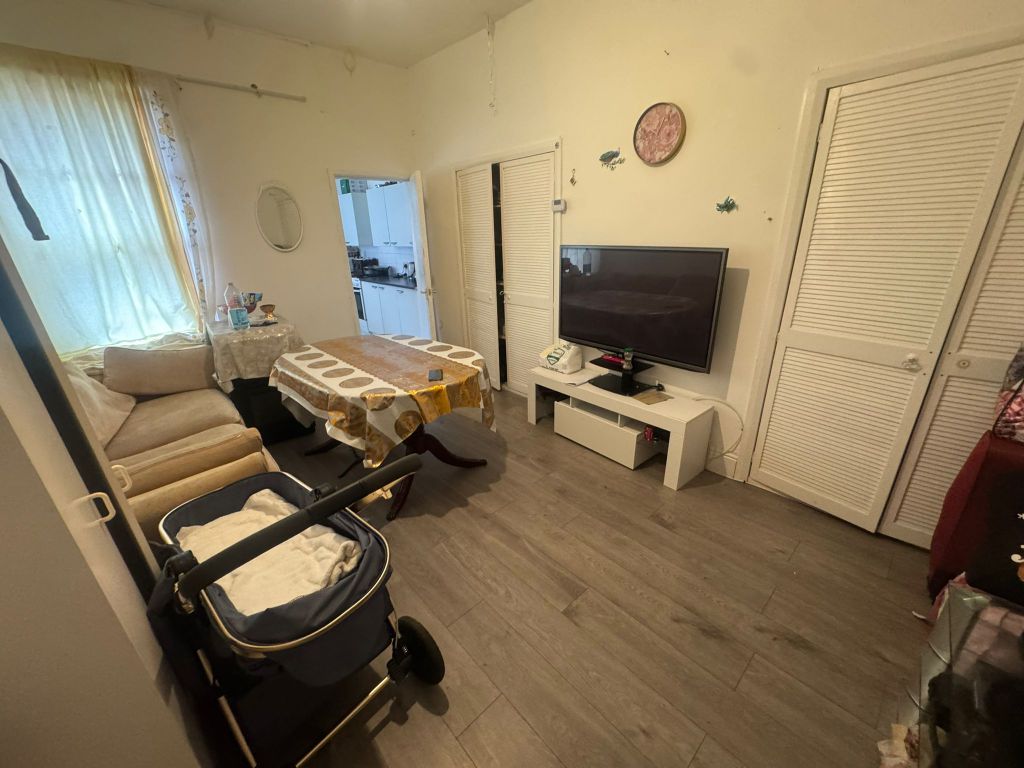 Property photo 1 of 5