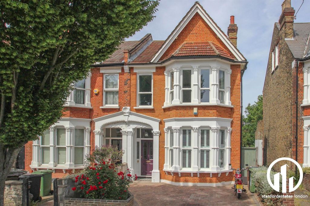 Property photo 1 of 21