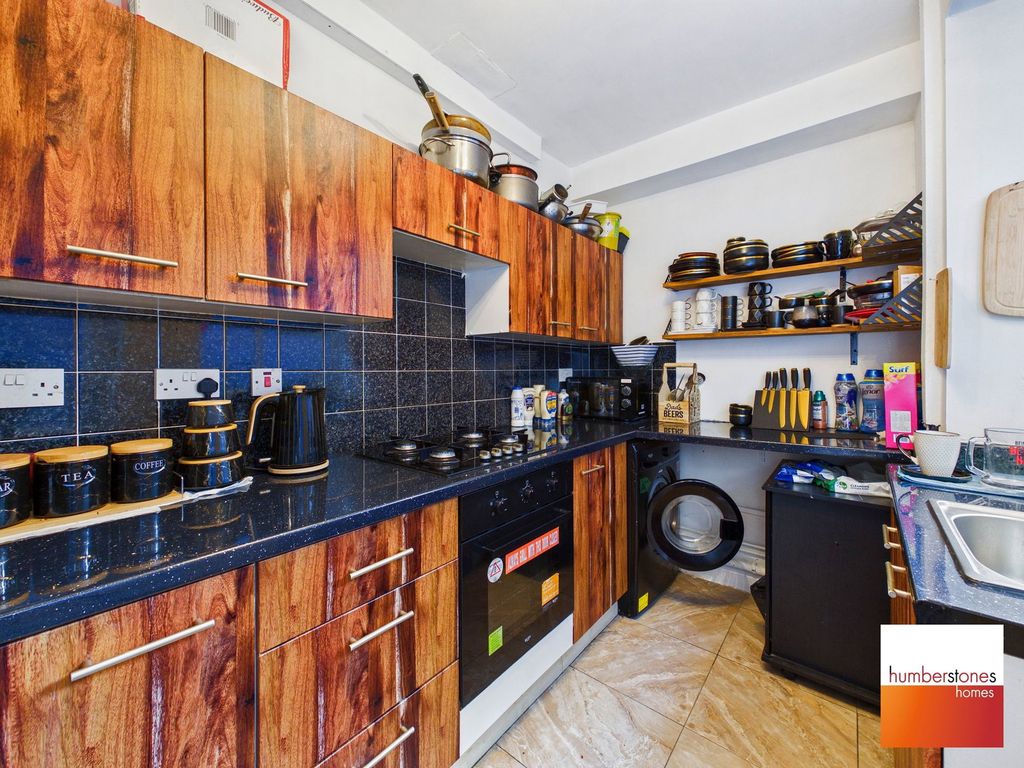 Property photo 3 of 12