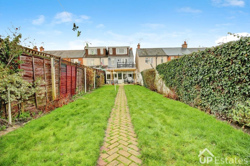 Property photo 2 of 26