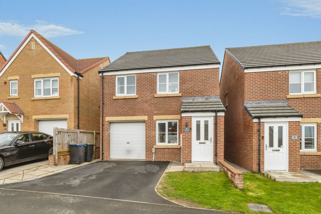 Property photo 1 of 17 Front View