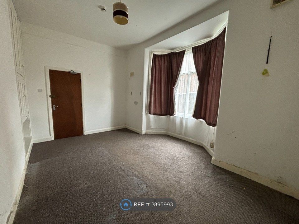 Property photo 3 of 4