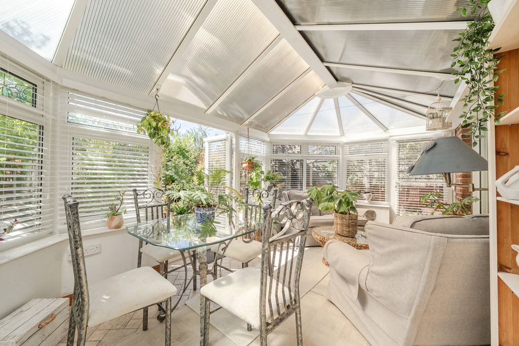 Property photo 3 of 22 17-6A79Ef5775c94-...