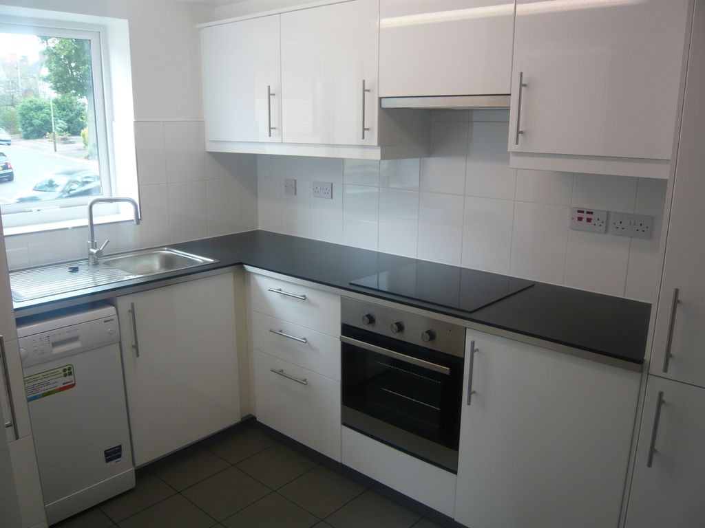 Property photo 3 of 6