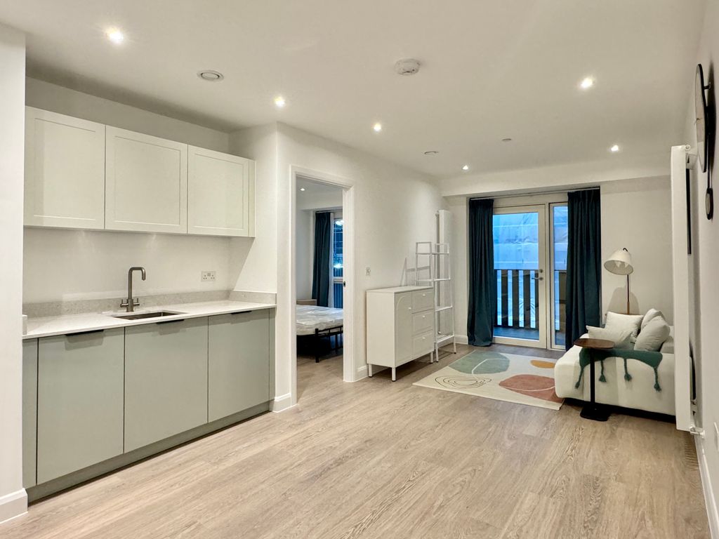 Property photo 1 of 23