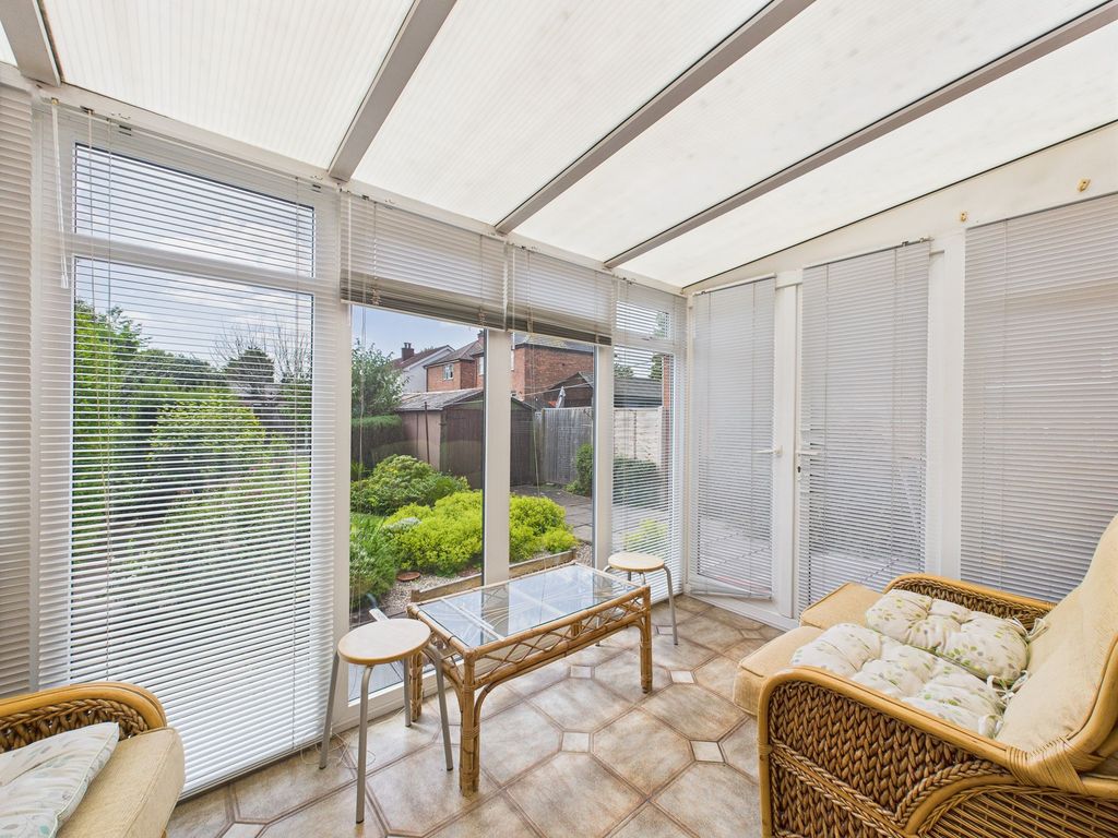 Property photo 3 of 17 Conservatory