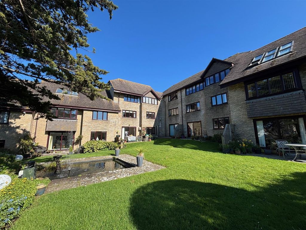 Property photo 1 of 22 Gardens.Jpg