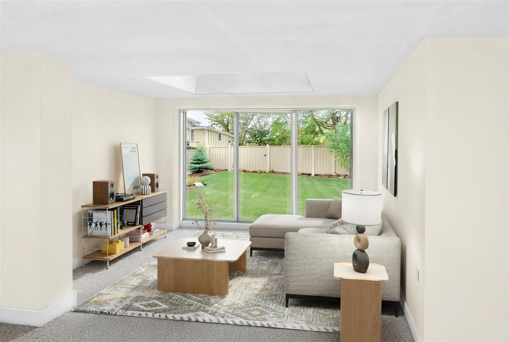 Property photo 3 of 7 Dsc00904.Png