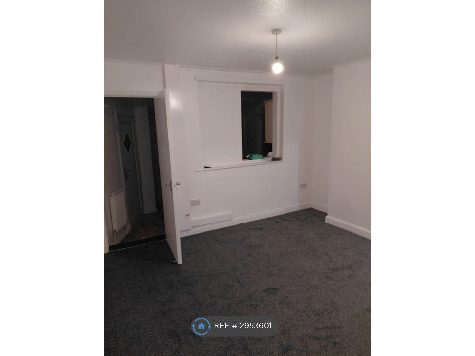 Property photo 3 of 16 Dinning Room