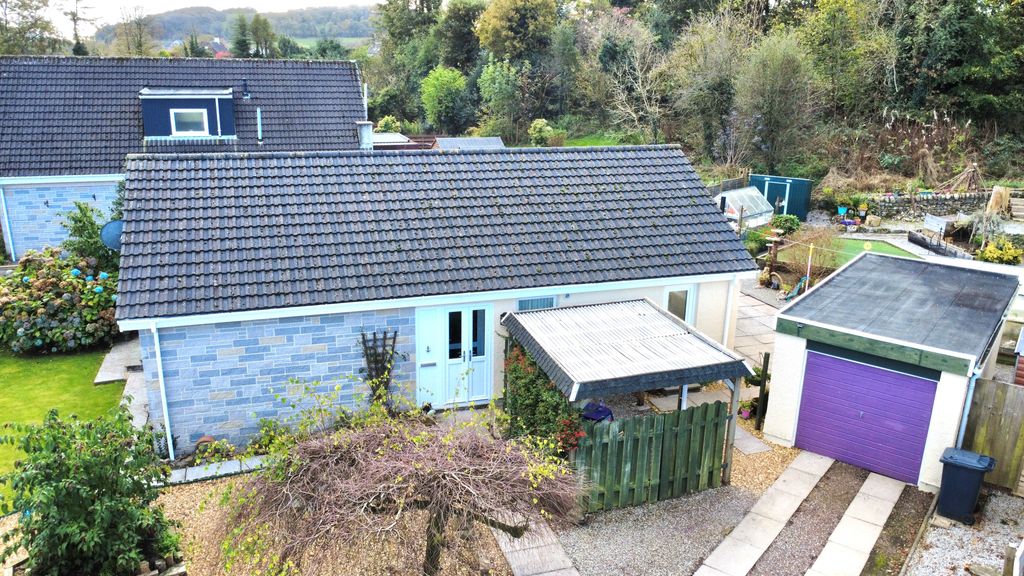 Property photo 2 of 16 Front