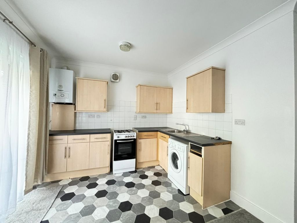 Property photo 3 of 8