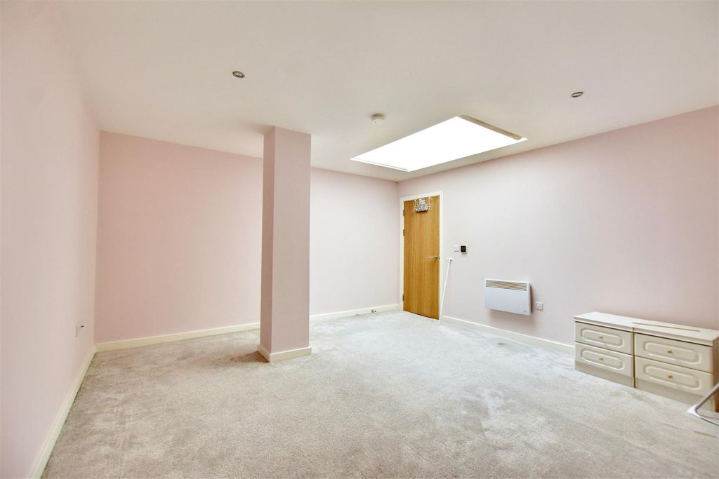 Additional image 7 of 2 bed flat for saleSouth Street, Ilkeston DE7