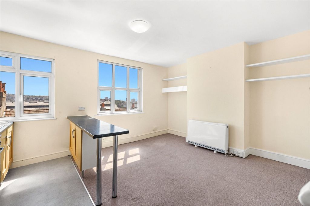 Property photo 3 of 13 Picture No. 07