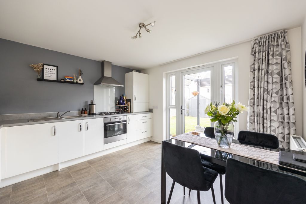 Property photo 3 of 24 Property Image 3