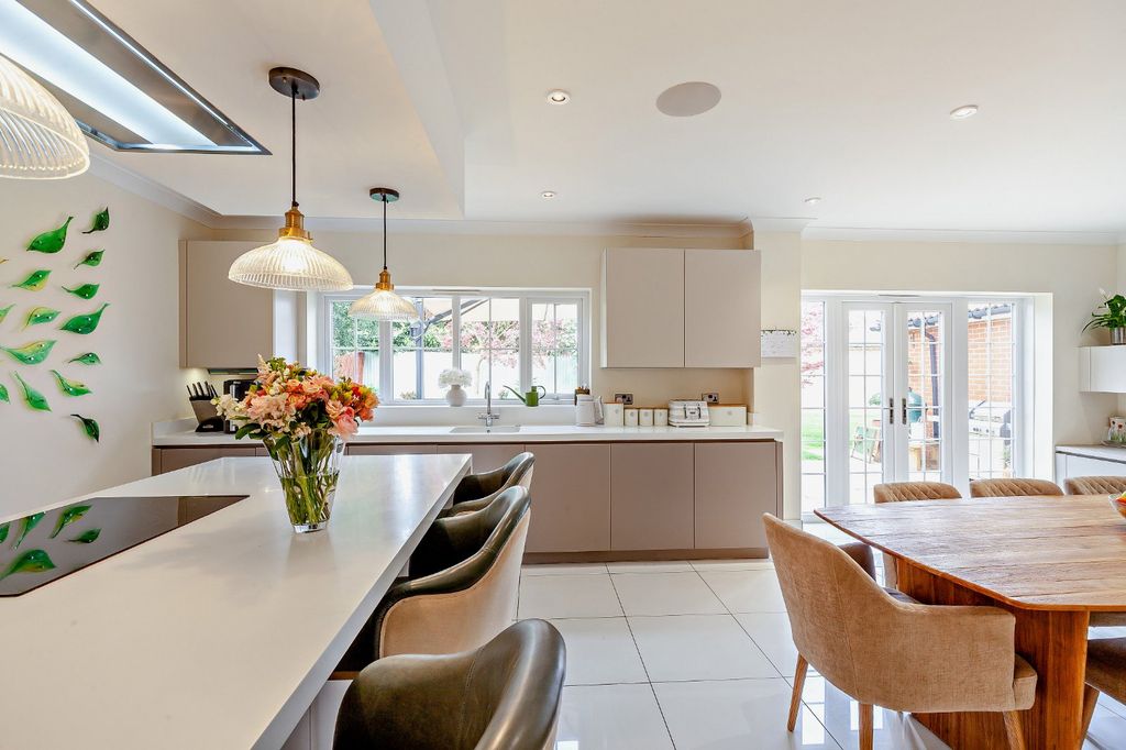 Property photo 2 of 13 Picture No. 08