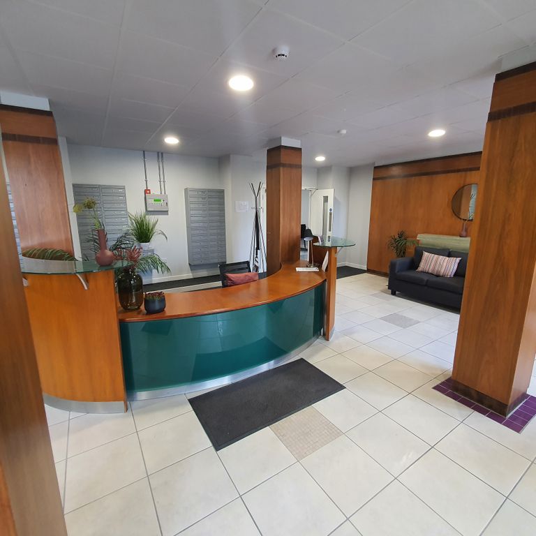 Property photo 1 of 9