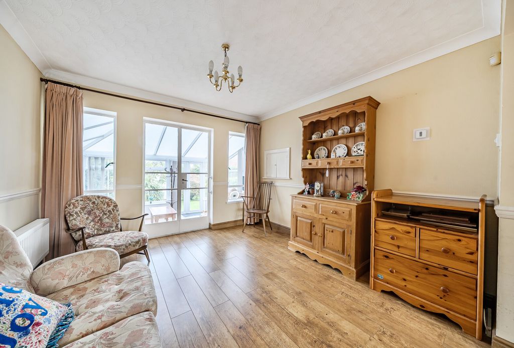 Property photo 2 of 24 1354865-11-68c842...