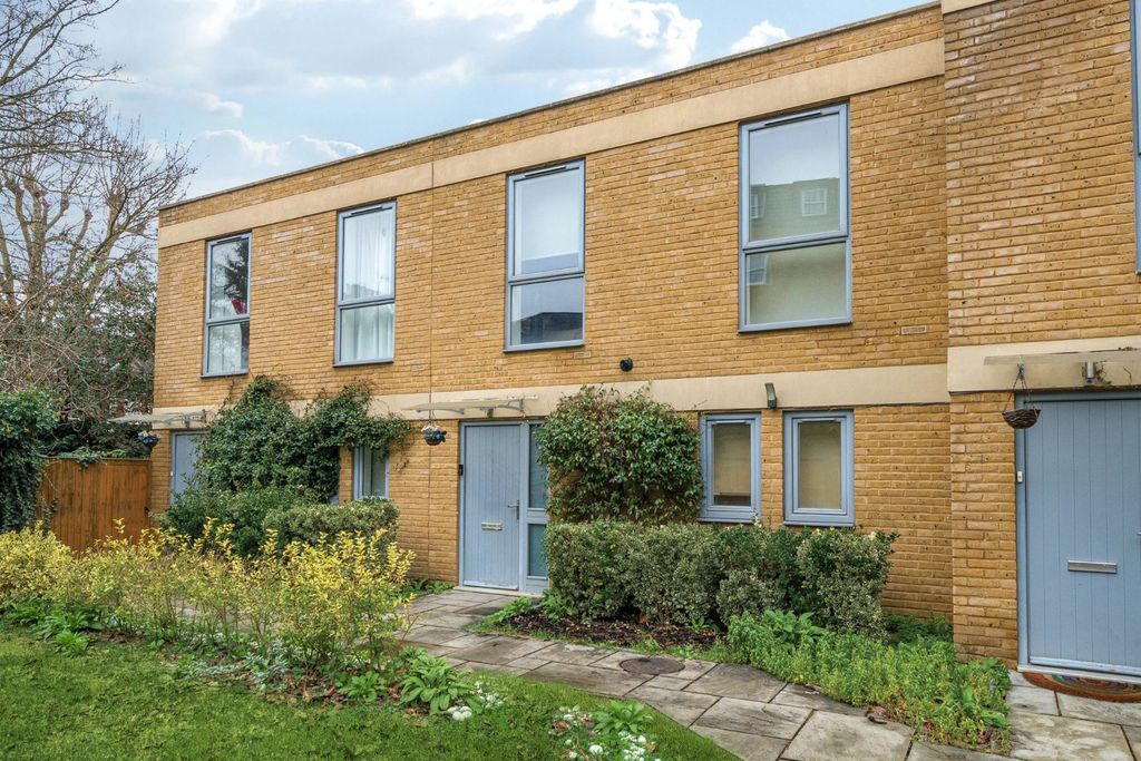 Property photo 3 of 14 Picture No. 17