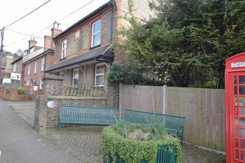 Property photo 1 of 10 Photo 8