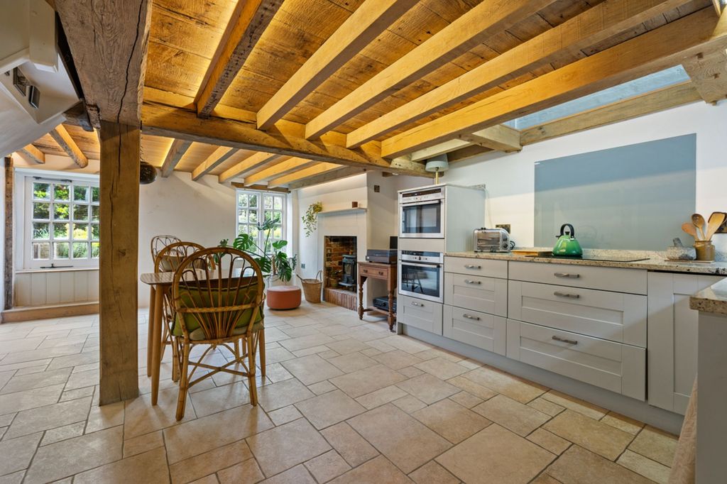 Property photo 1 of 23