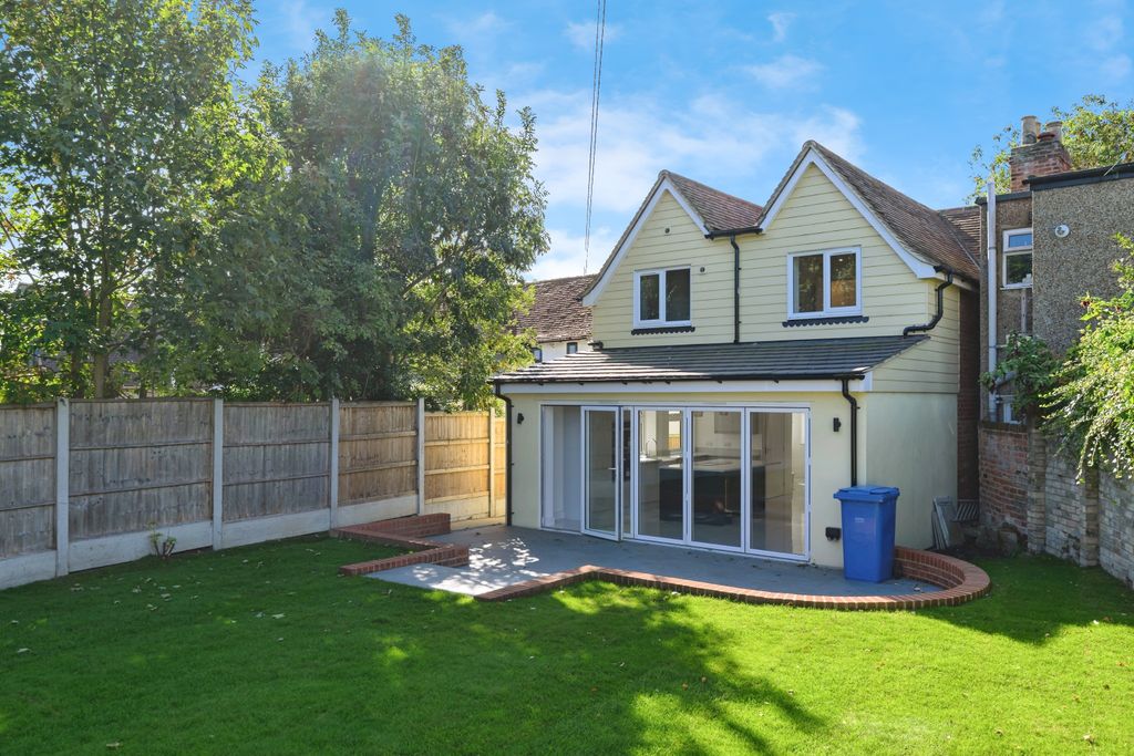 Property photo 3 of 20