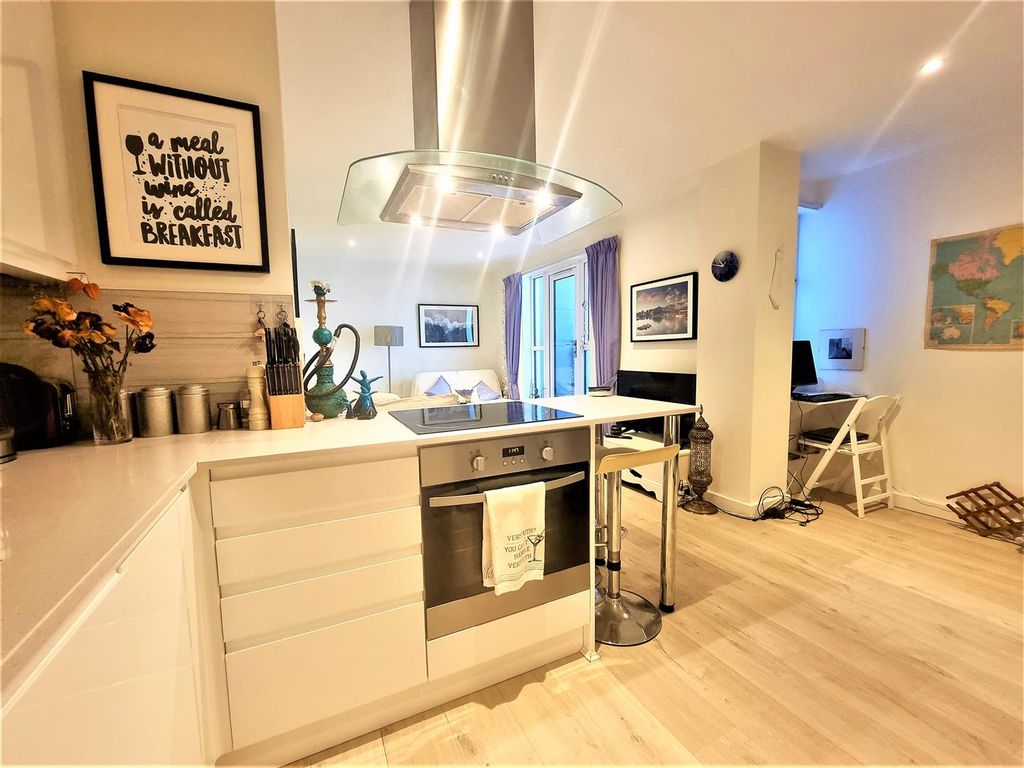 Property photo 3 of 8 Kitchen Lounge 1 (2).Jpg