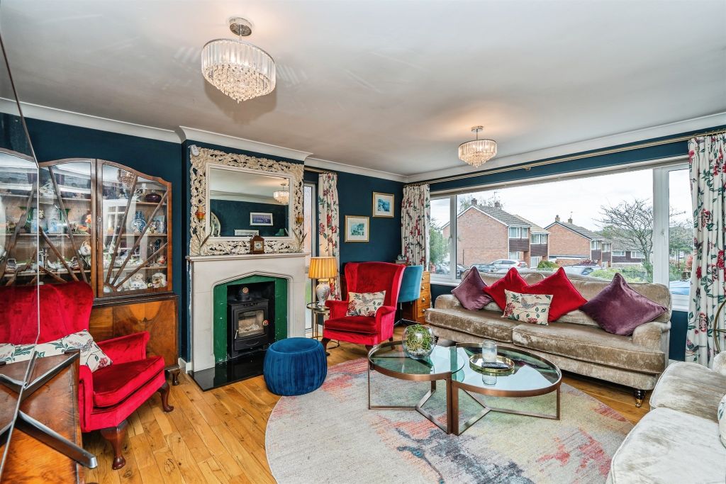 Property photo 3 of 17