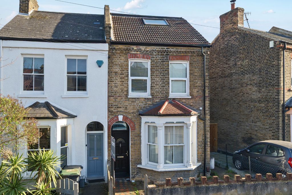 Property photo 1 of 9 1435156-14-69c410...