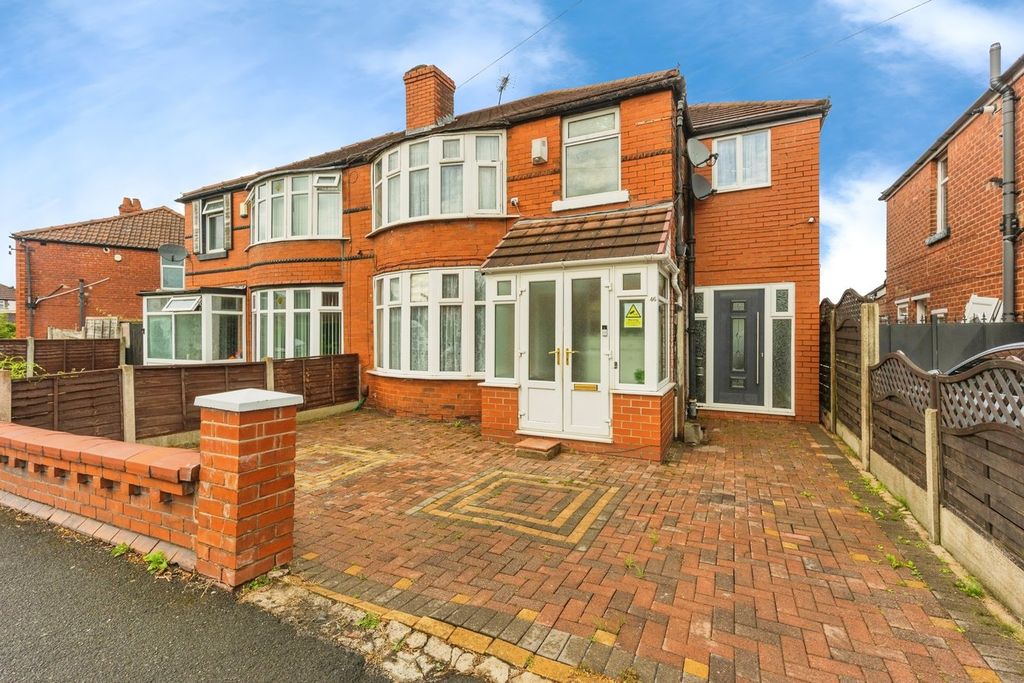 Property photo 1 of 20
