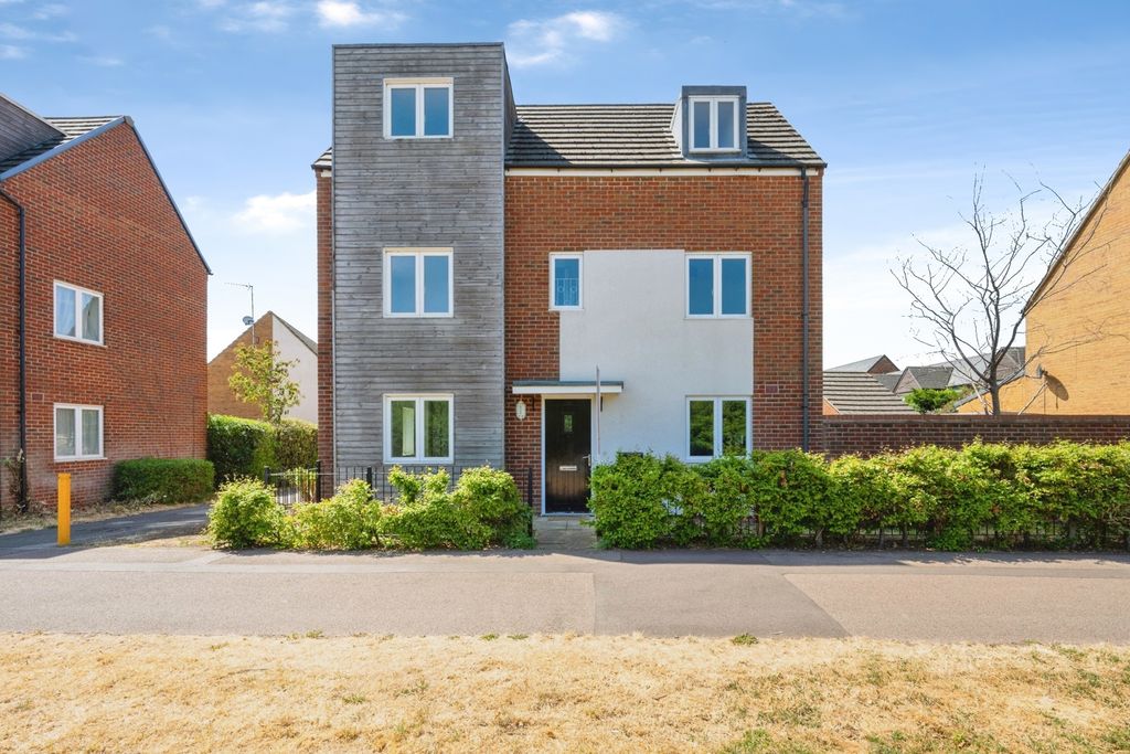 Property photo 1 of 17 Pbox-Img.Jpg