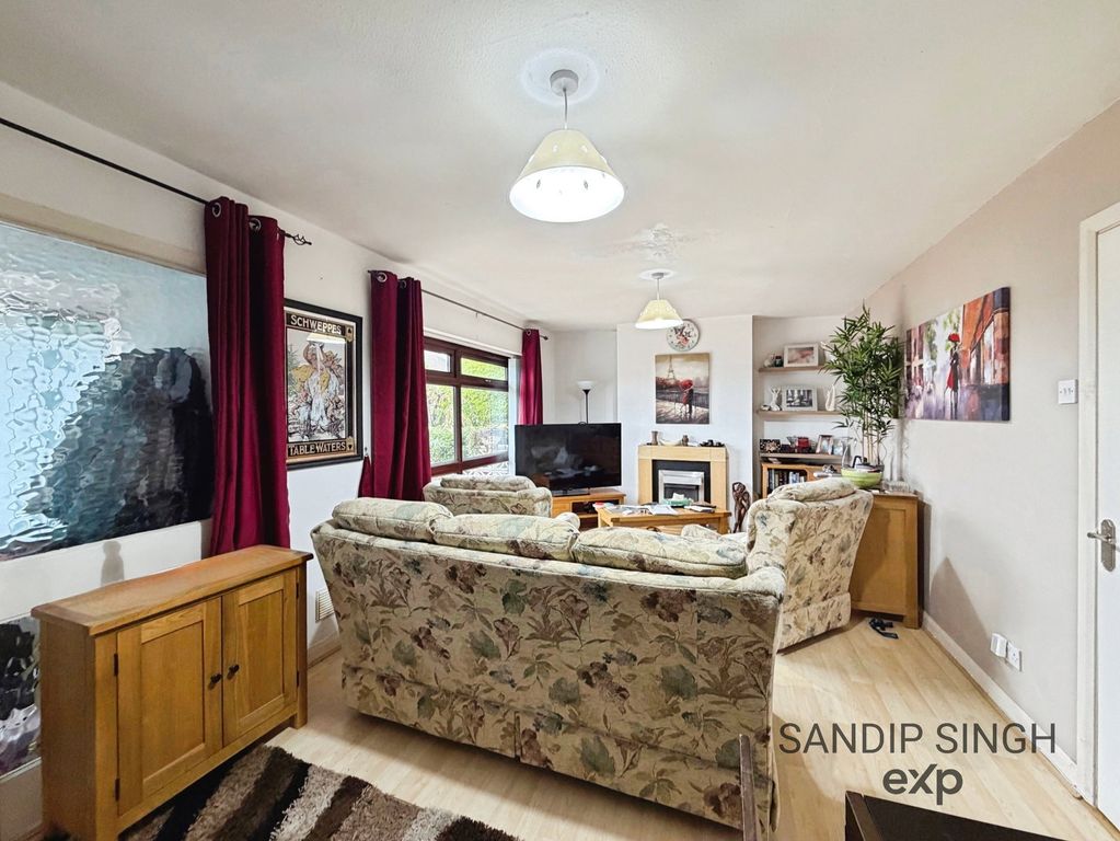 Property photo 3 of 14