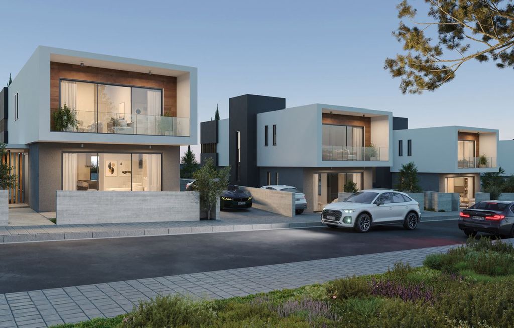 Property photo 3 of 10